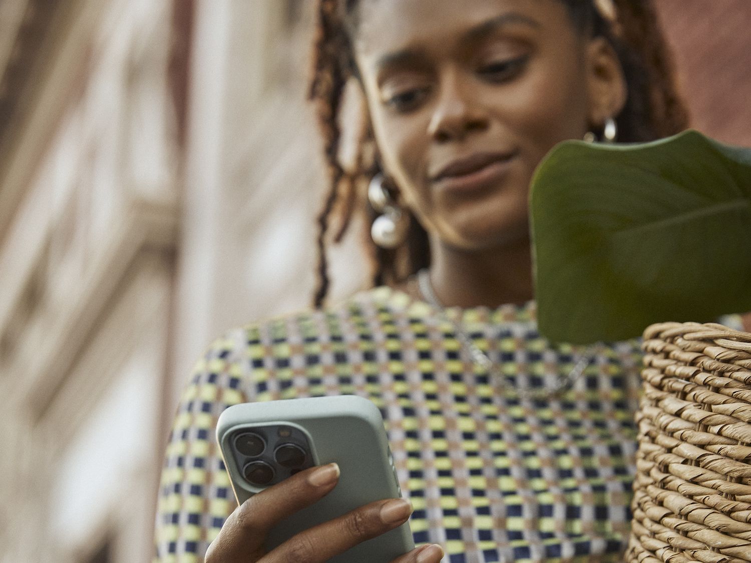 screen-time-and-depression-anxiety-is-there-a-link-take-care-by-hers